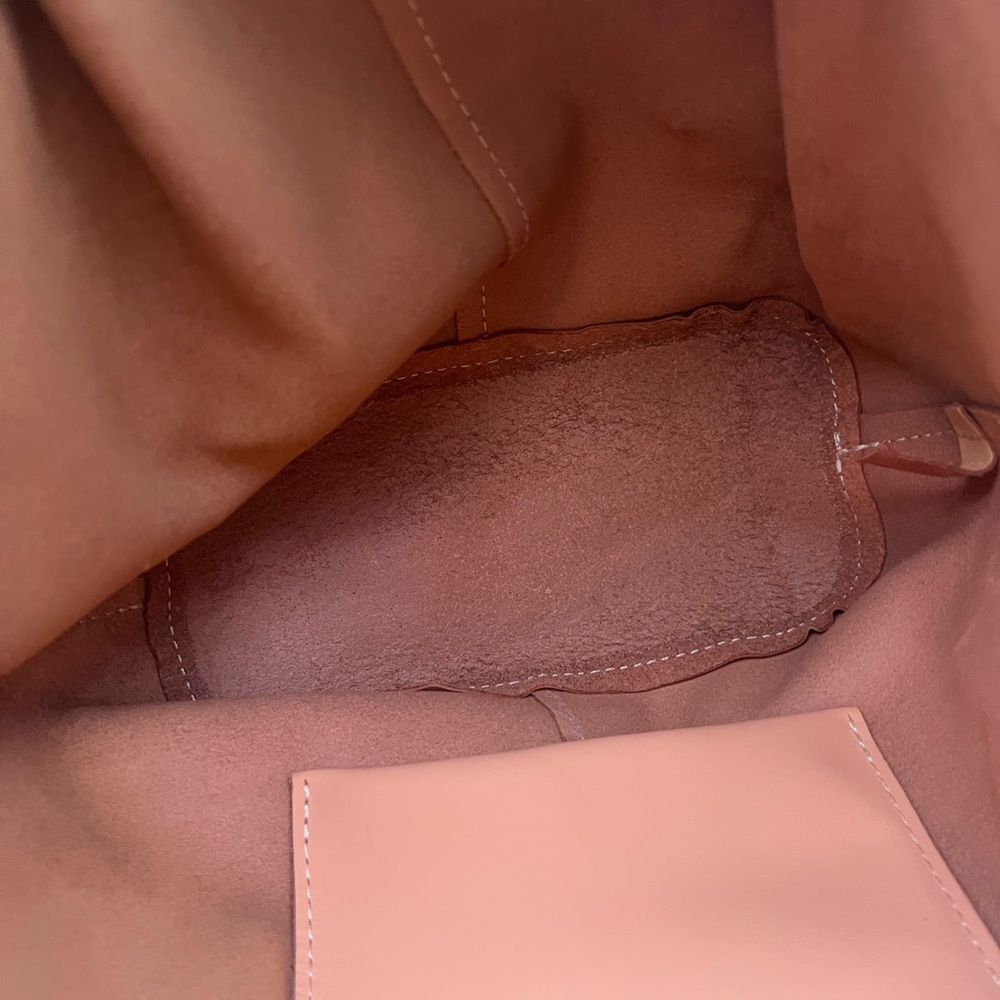 Portland Leather Goods Beige Tote Bag - Chic Everyday Shoulder Bag - Picture 7 of 12